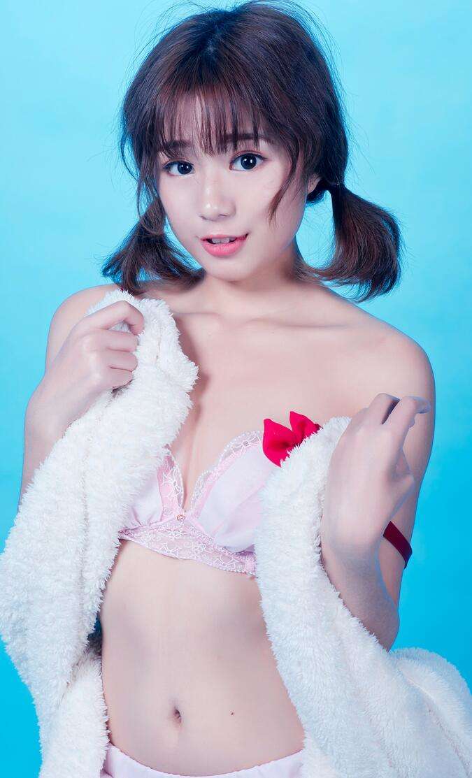 一个人的免费完整版中文字幕