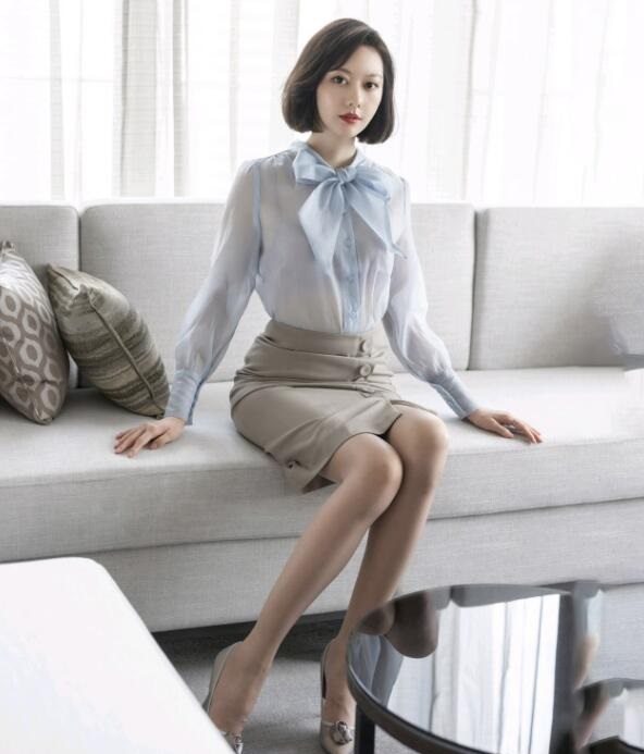 免费观看美女裸色😍视频